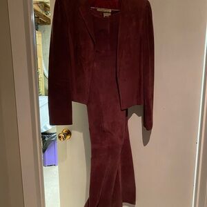 Elegant Burgundy Women's Jacket and Skirt Set